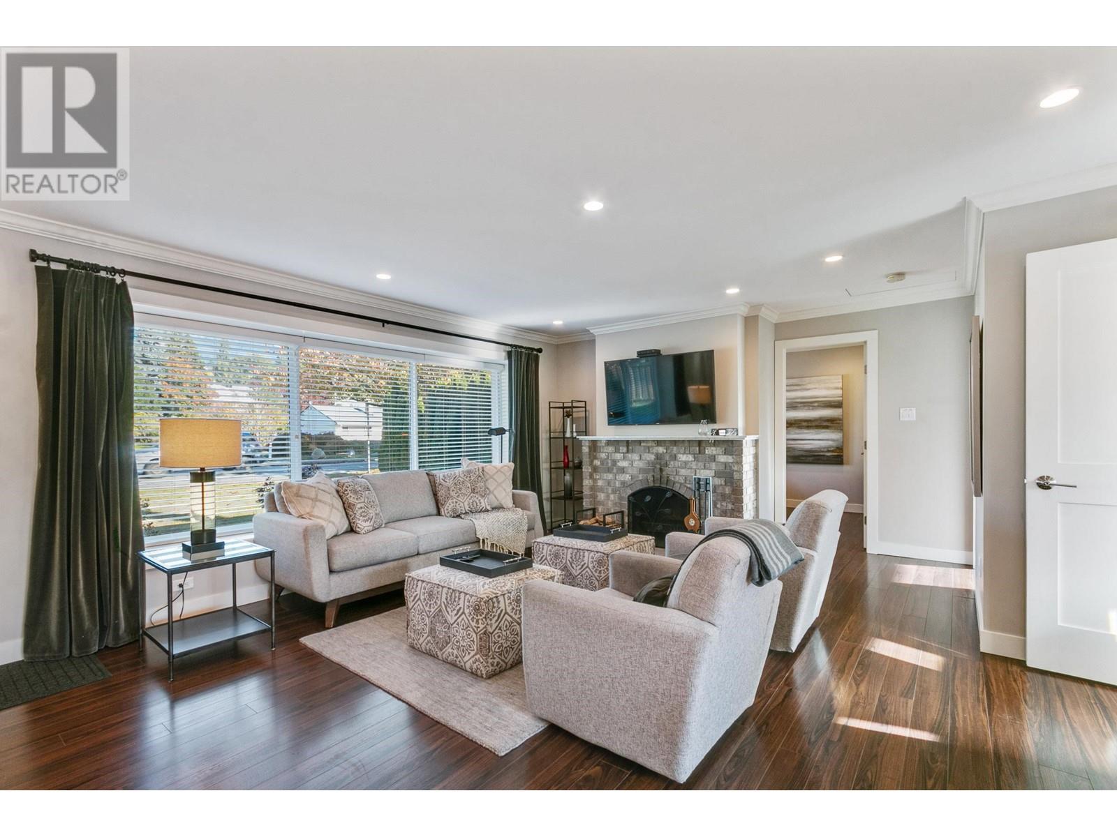1299 W 15th Street, North Vancouver, British Columbia  V7P 1N1 - Photo 4 - R2829706
