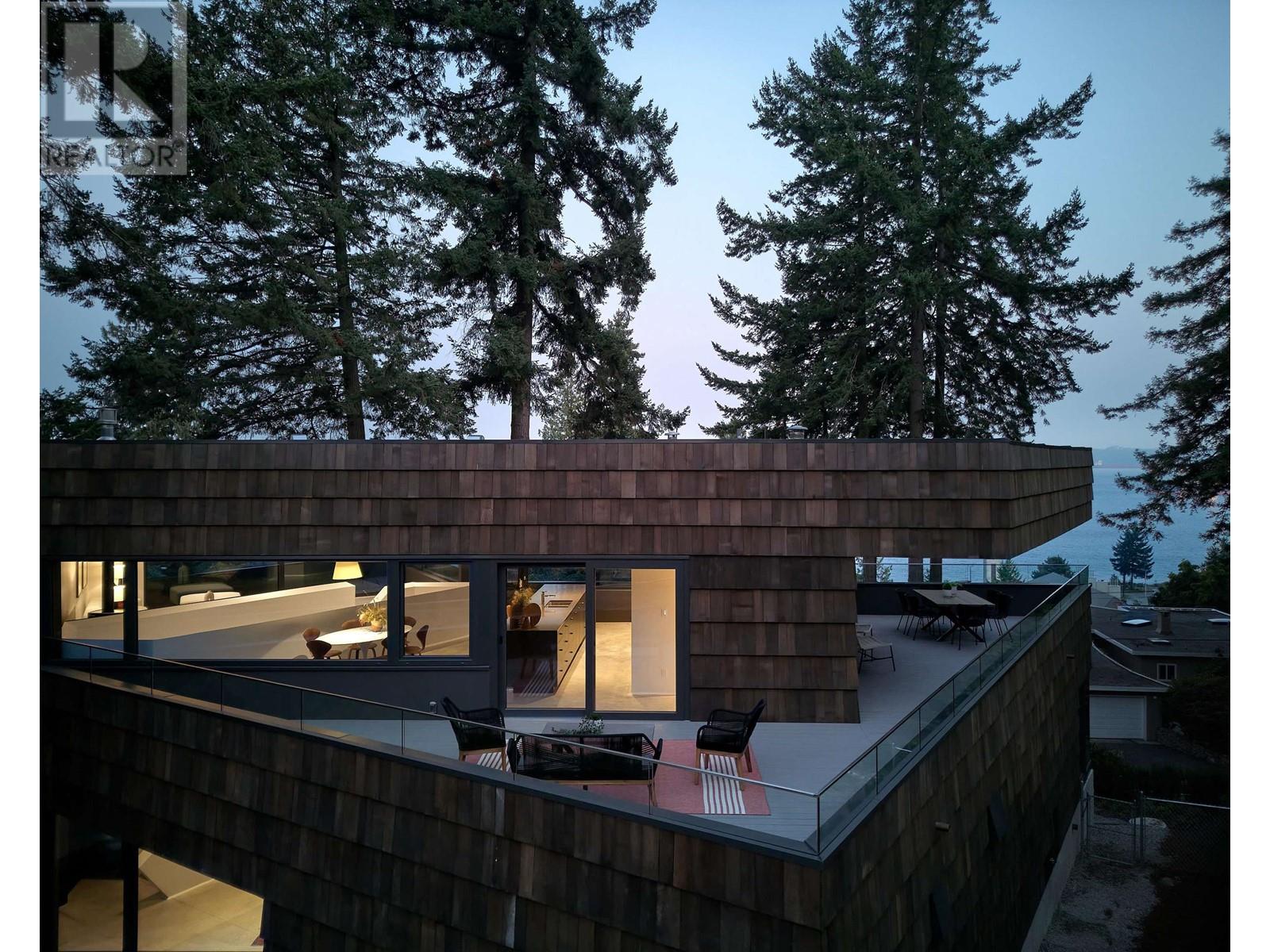 4166 ROSE CRESCENT, west vancouver, British Columbia