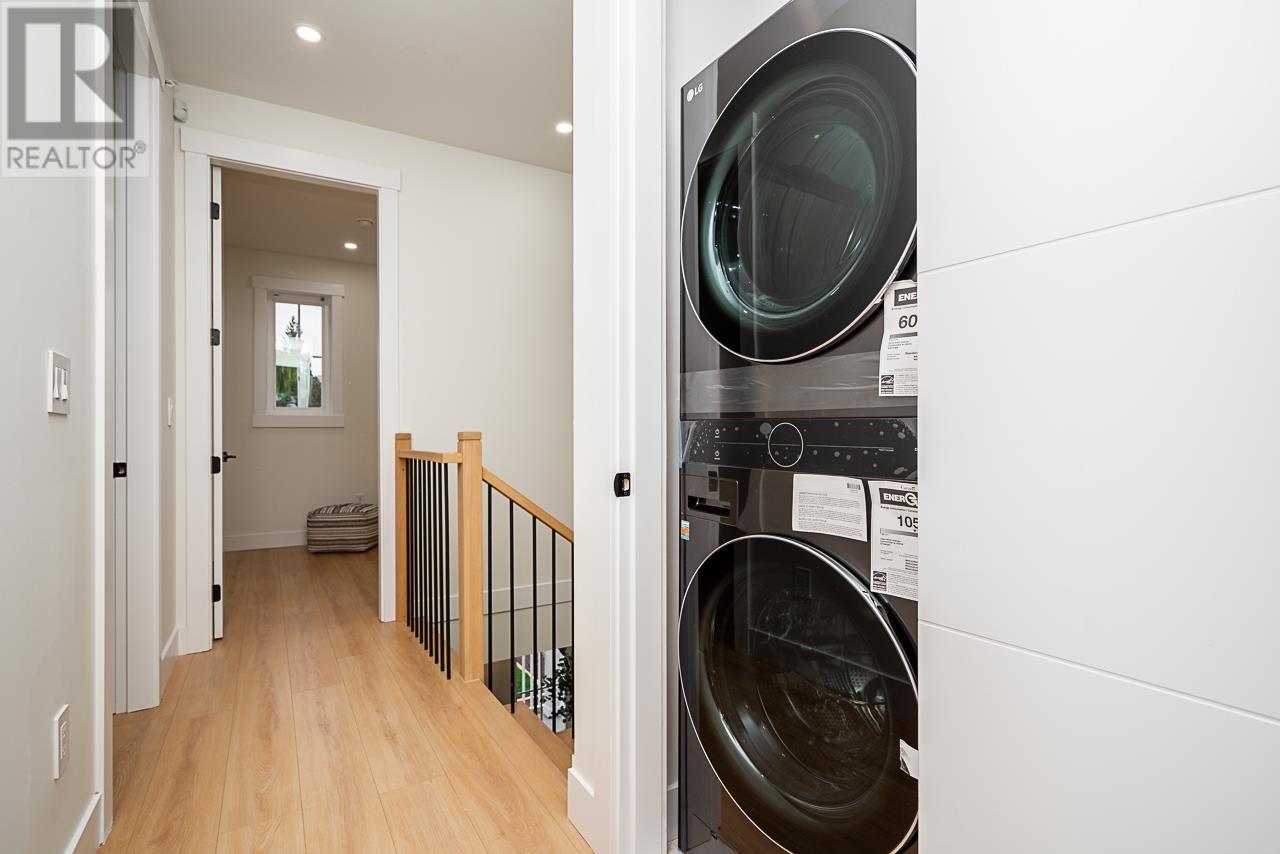 2265 Lobb Avenue, Port Coquitlam, British Columbia  V3C 1M5 - Photo 25 - R2822335