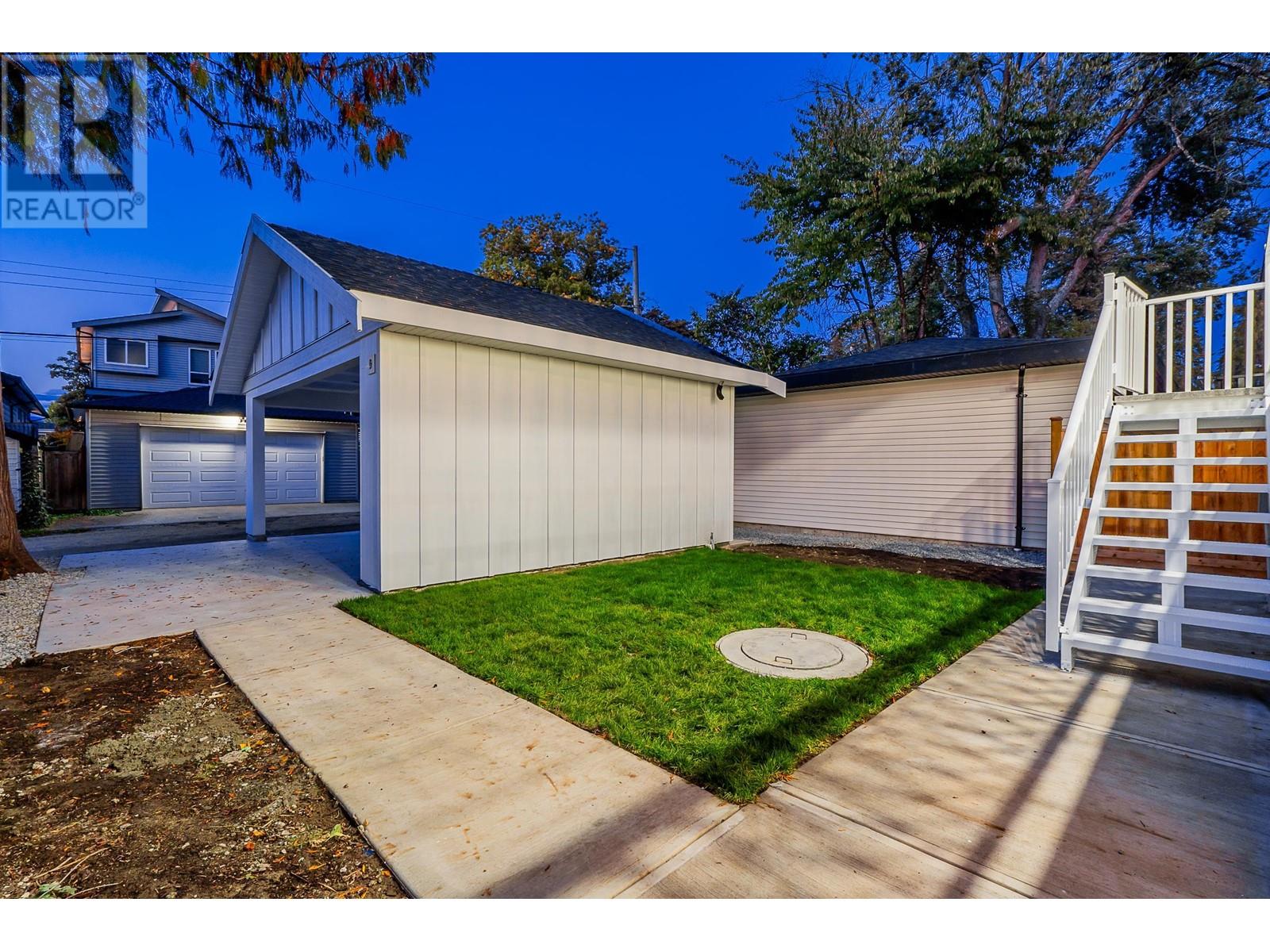 2265 Lobb Avenue, Port Coquitlam, British Columbia  V3C 1M5 - Photo 34 - R2822335