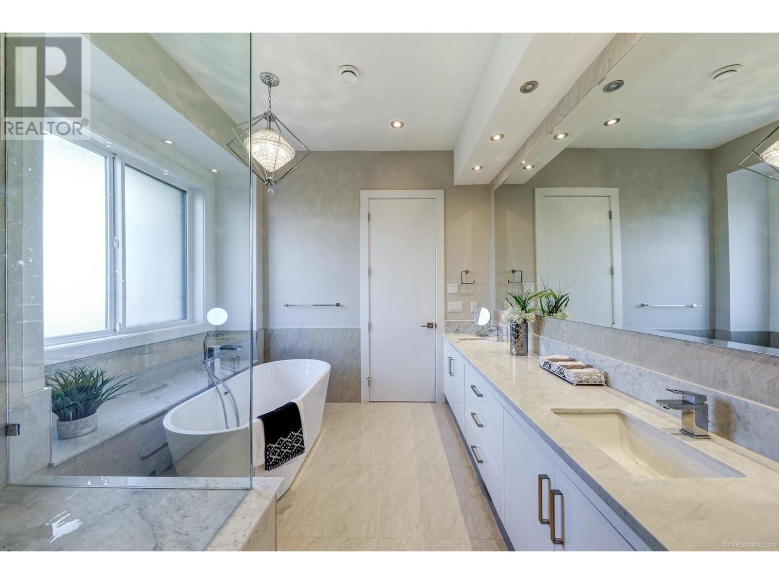 5671 Gibbons Drive, Richmond, British Columbia  V7C 2C6 - Photo 26 - R2828976