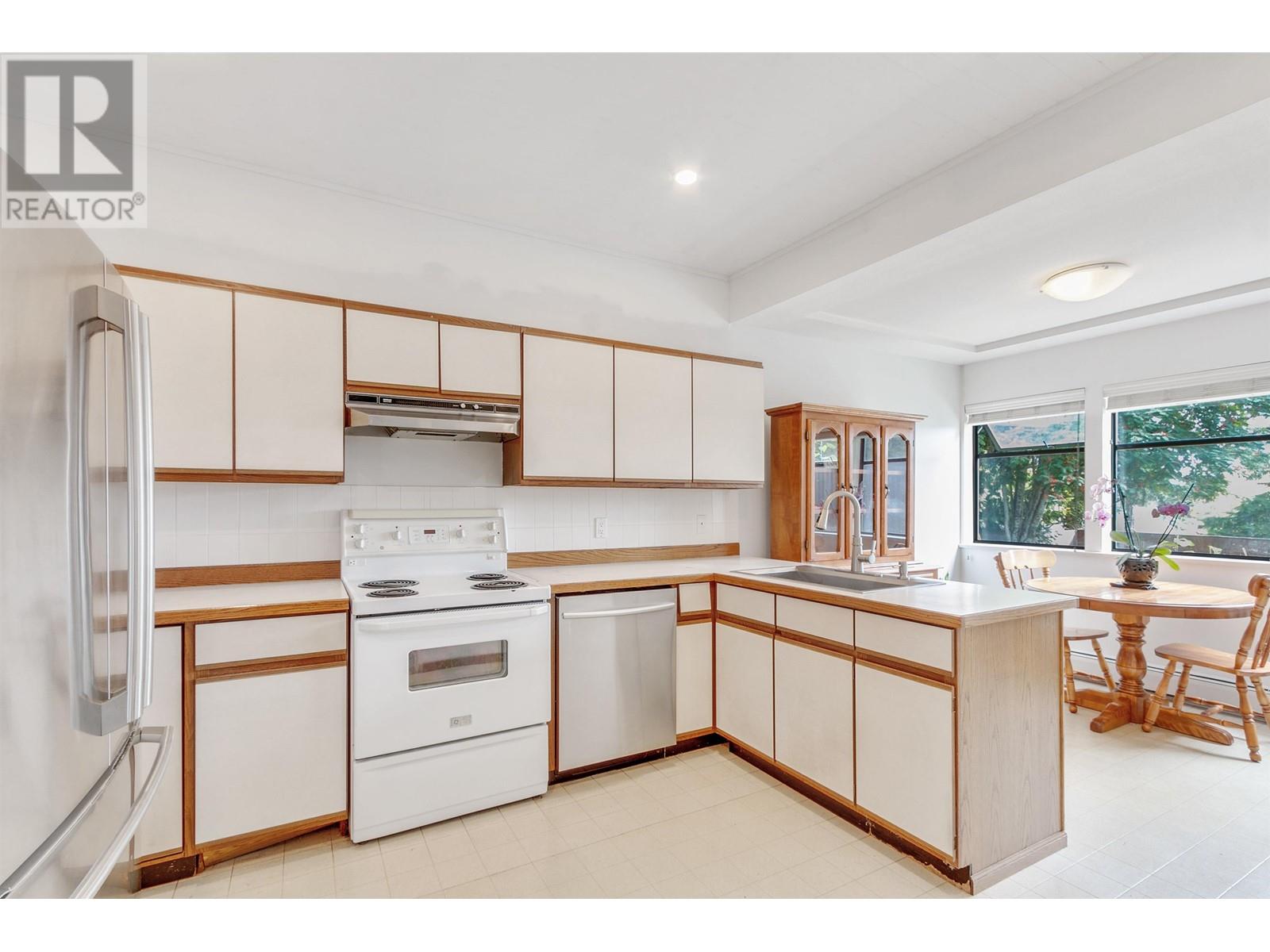 275 Warrick Street, Coquitlam, British Columbia  V3K 6C1 - Photo 28 - R2814860