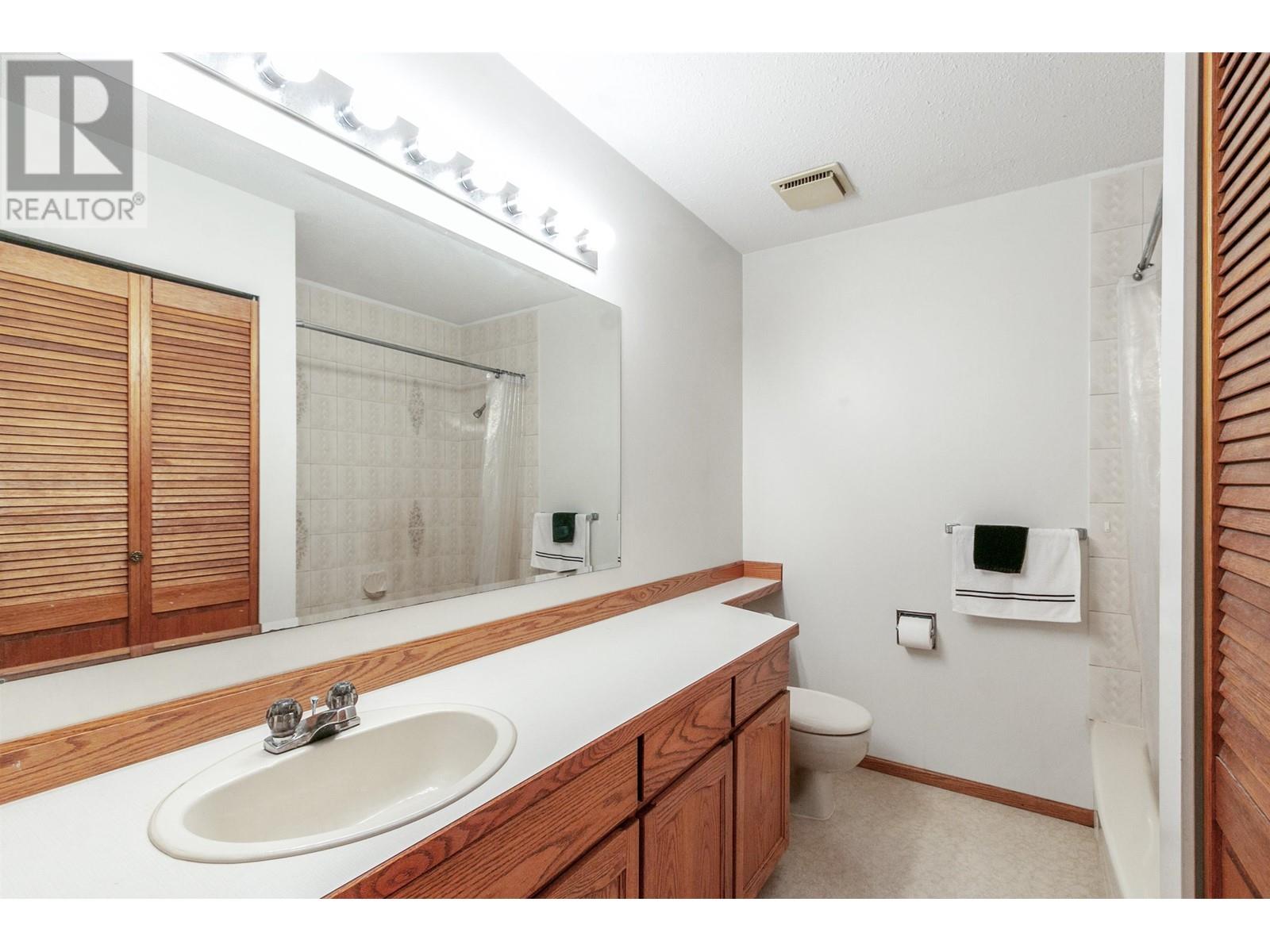 275 Warrick Street, Coquitlam, British Columbia  V3K 6C1 - Photo 33 - R2814860