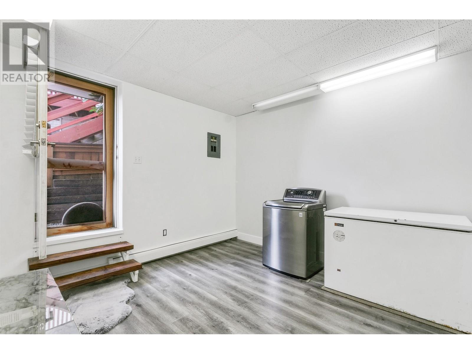 275 Warrick Street, Coquitlam, British Columbia  V3K 6C1 - Photo 32 - R2814860