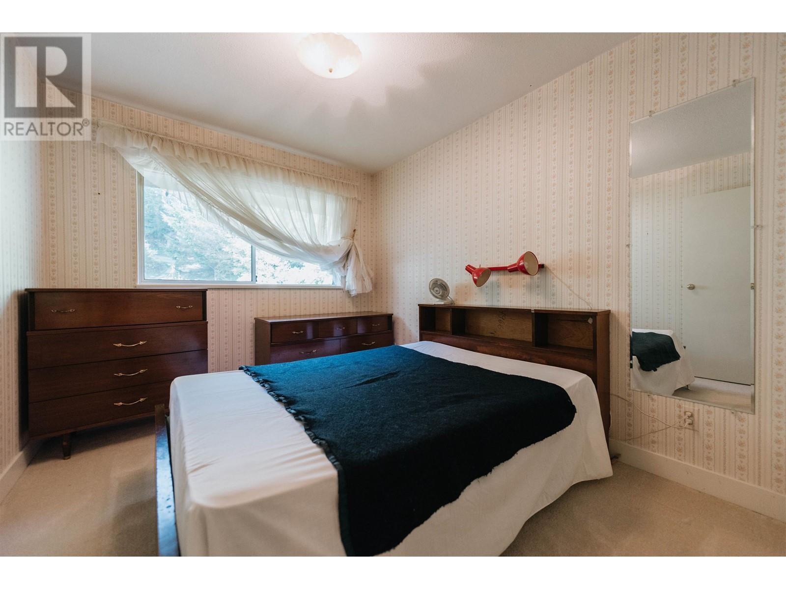 5797 Ebbtide Street, Sechelt, British Columbia  V0N 3A0 - Photo 5 - R2829718