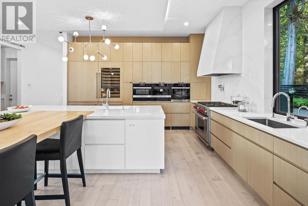 4476 Skyline Drive, North Vancouver, British Columbia  V7R 3H1 - Photo 6 - R2829725