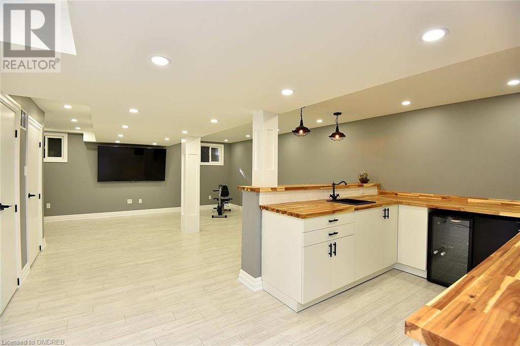 Image of property at 4191 LONGMOOR Drive Unit# 4