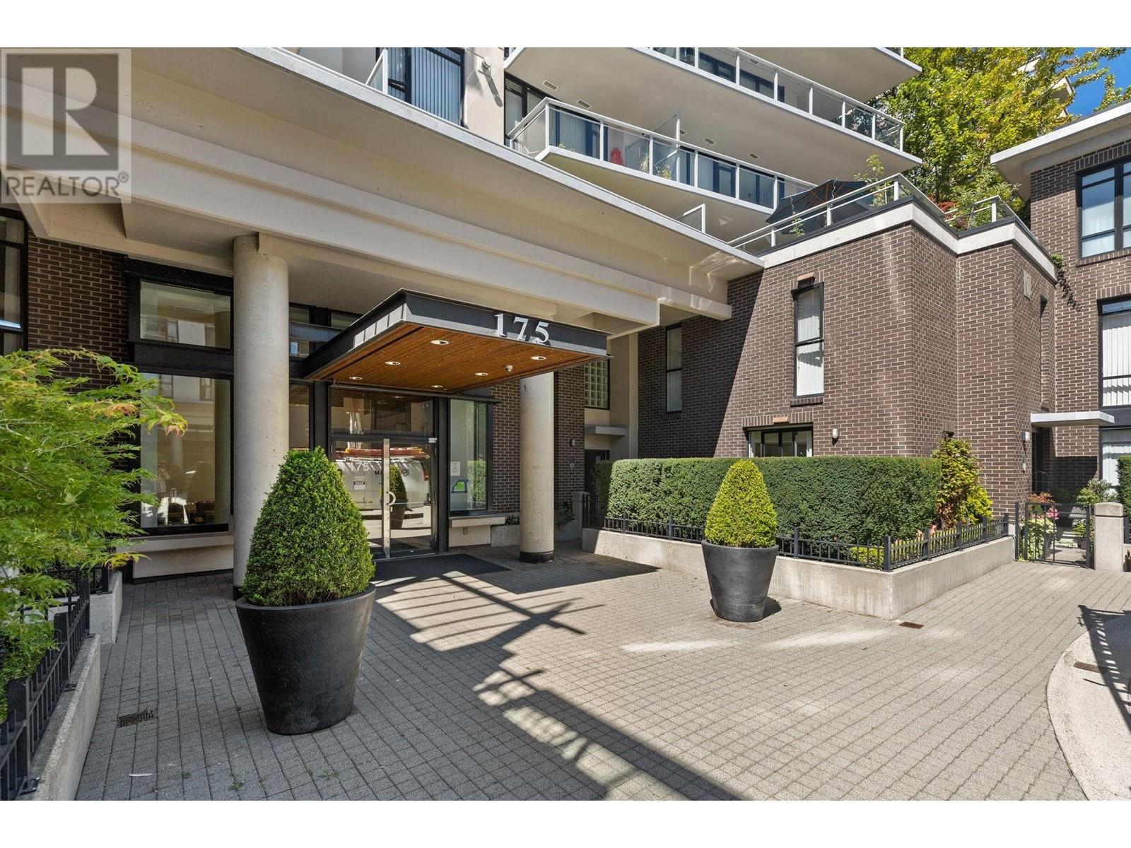 213 175 W 1st Street, North Vancouver, British Columbia  V7M 3N9 - Photo 3 - R2826742