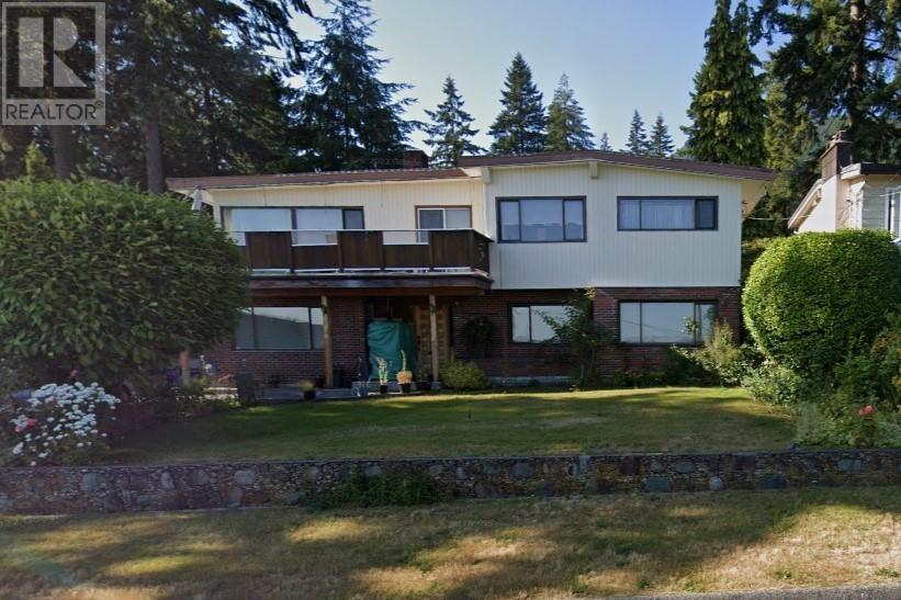 516 HERMOSA AVENUE, north vancouver, British Columbia