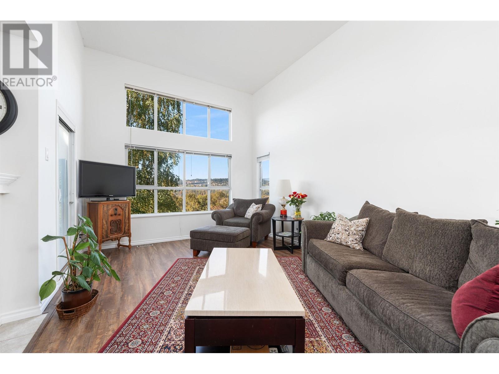 1147 Bennet Drive, Port Coquitlam, British Columbia  V3C 6H2 - Photo 4 - R2829305