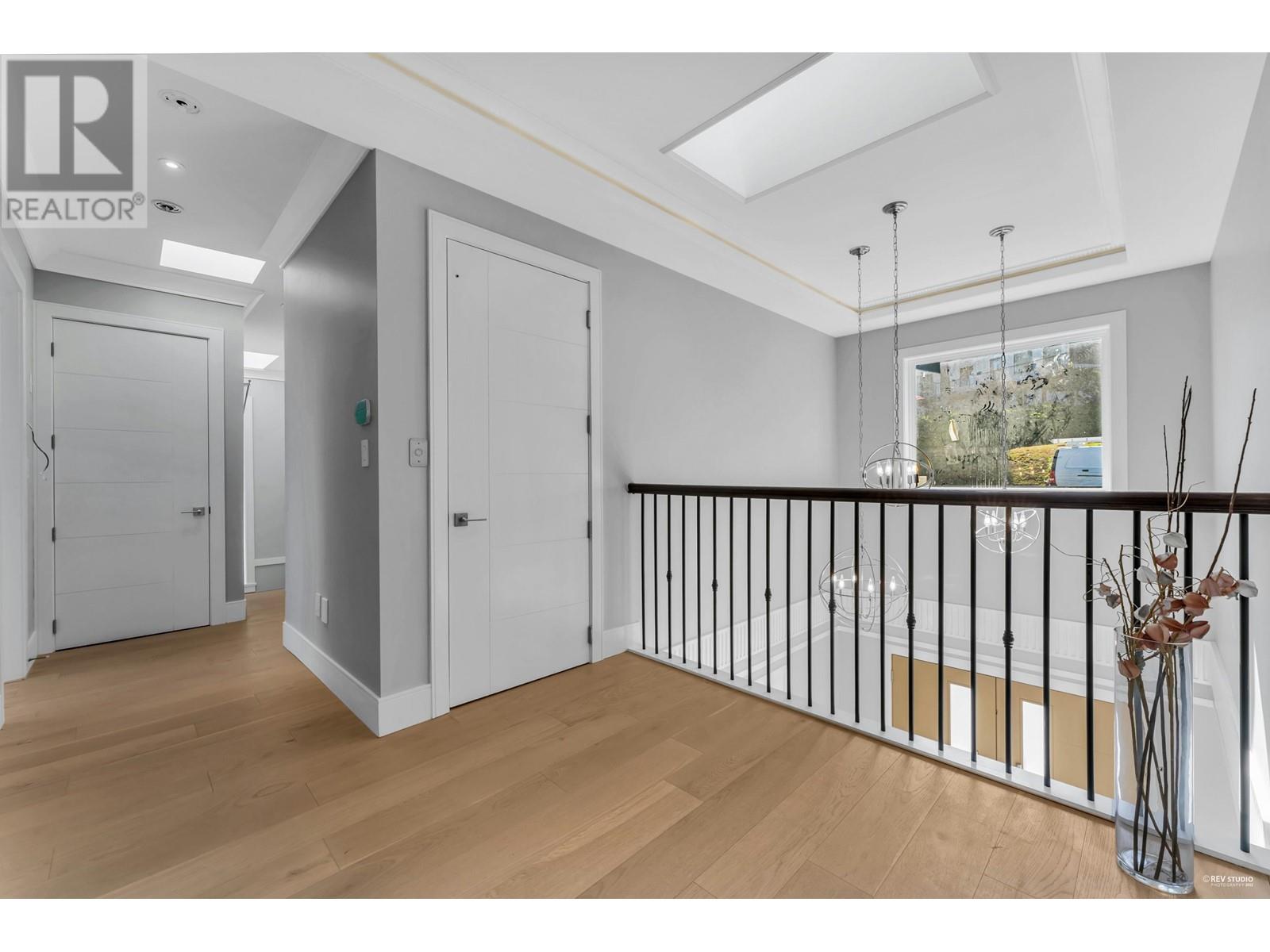 206 N Ellesmere Avenue, Burnaby, British Columbia  V5B 1J8 - Photo 25 - R2829625