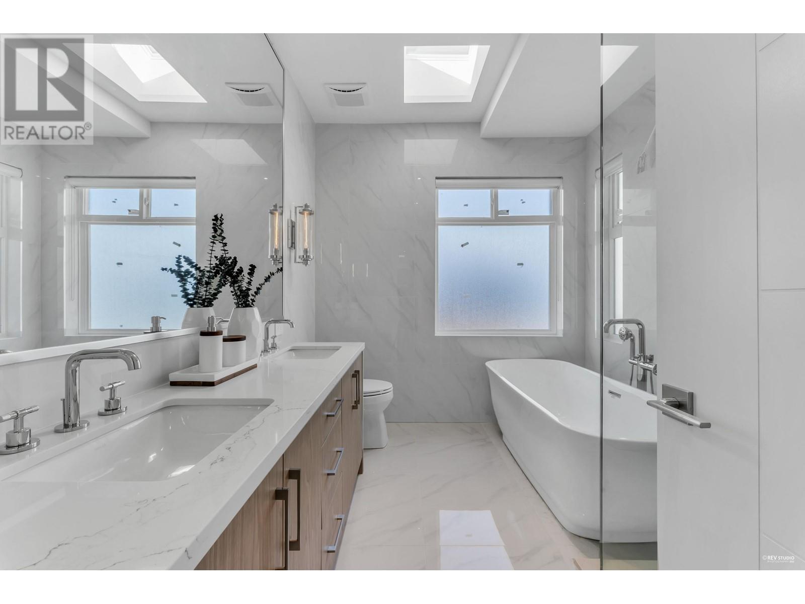 206 N Ellesmere Avenue, Burnaby, British Columbia  V5B 1J8 - Photo 27 - R2829625