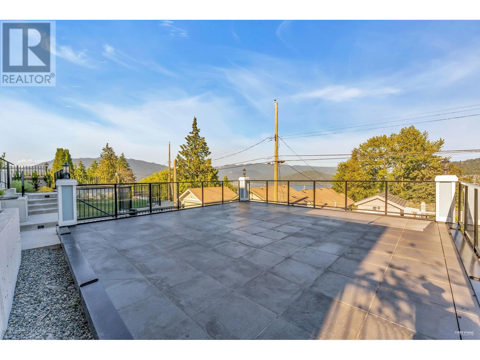 206 N Ellesmere Avenue, Burnaby, British Columbia  V5B 1J8 - Photo 19 - R2829625