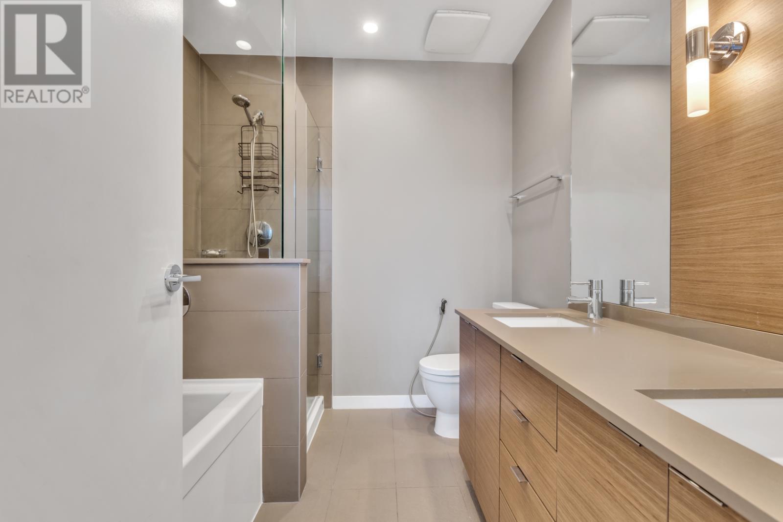 1803 135 E 17th Street, North Vancouver, British Columbia  V7L 0C4 - Photo 24 - R2829096