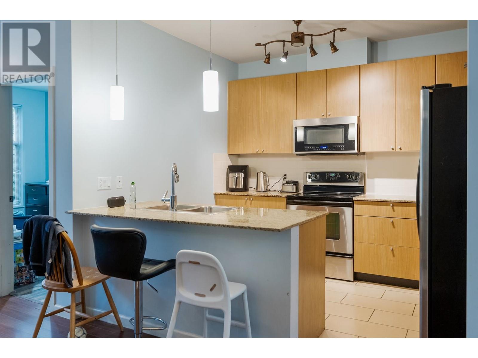219 2477 Kelly Avenue, Port Coquitlam, British Columbia  V3C 0B3 - Photo 10 - R2829780