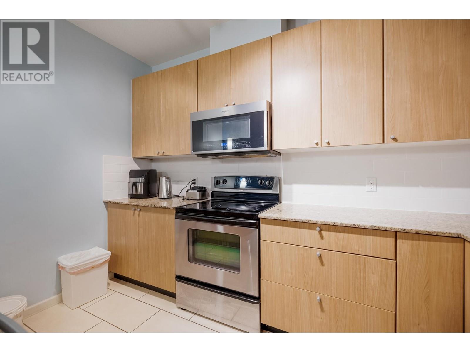 219 2477 Kelly Avenue, Port Coquitlam, British Columbia  V3C 0B3 - Photo 11 - R2829780