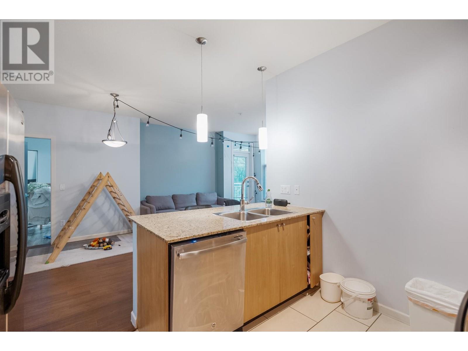 219 2477 Kelly Avenue, Port Coquitlam, British Columbia  V3C 0B3 - Photo 13 - R2829780
