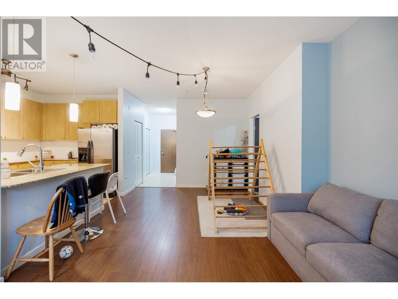 219 2477 Kelly Avenue, Port Coquitlam, British Columbia  V3C 0B3 - Photo 7 - R2829780