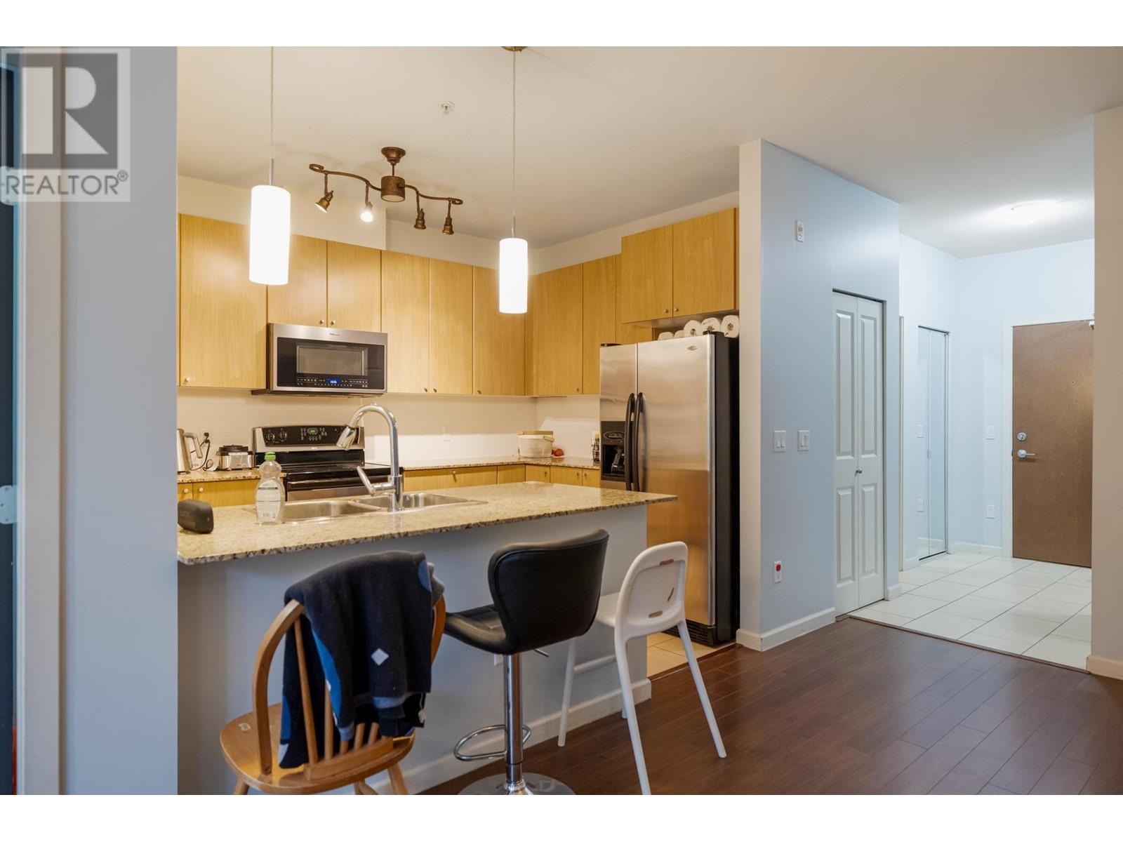 219 2477 Kelly Avenue, Port Coquitlam, British Columbia  V3C 0B3 - Photo 8 - R2829780