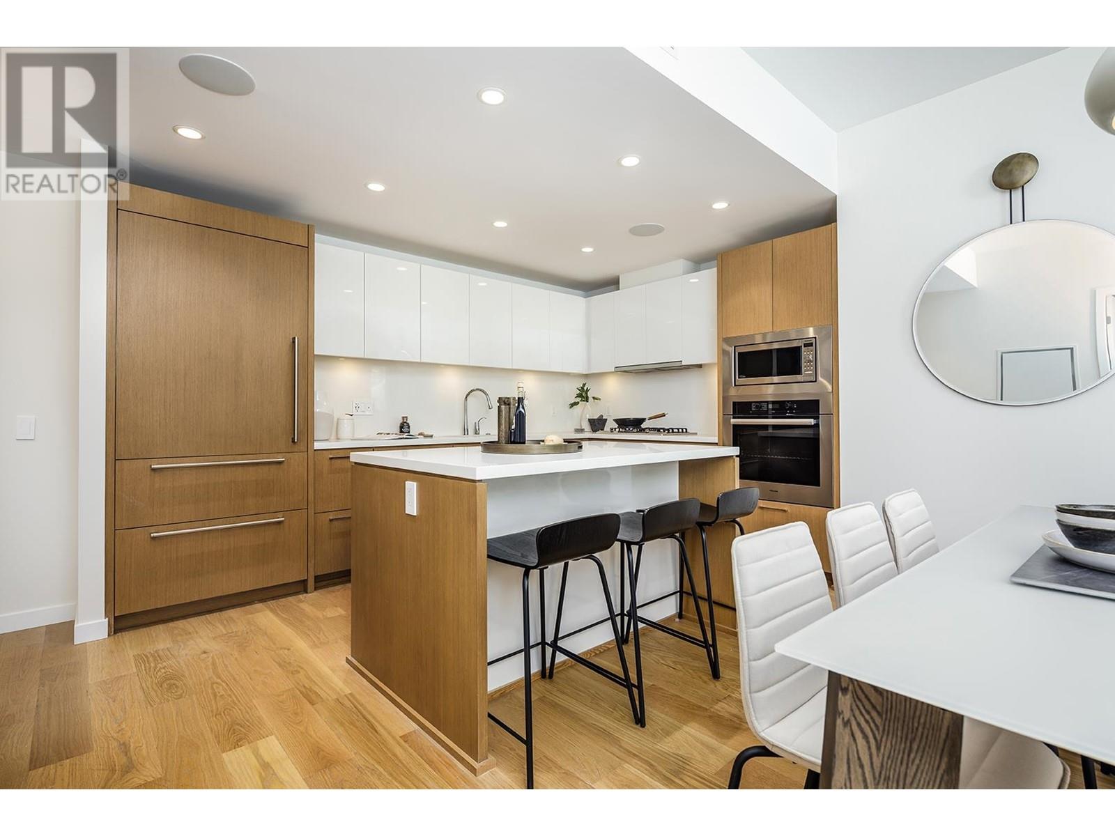 506 788 Arthur Erickson Place, West Vancouver, British Columbia  V7T 0B6 - Photo 3 - R2829781