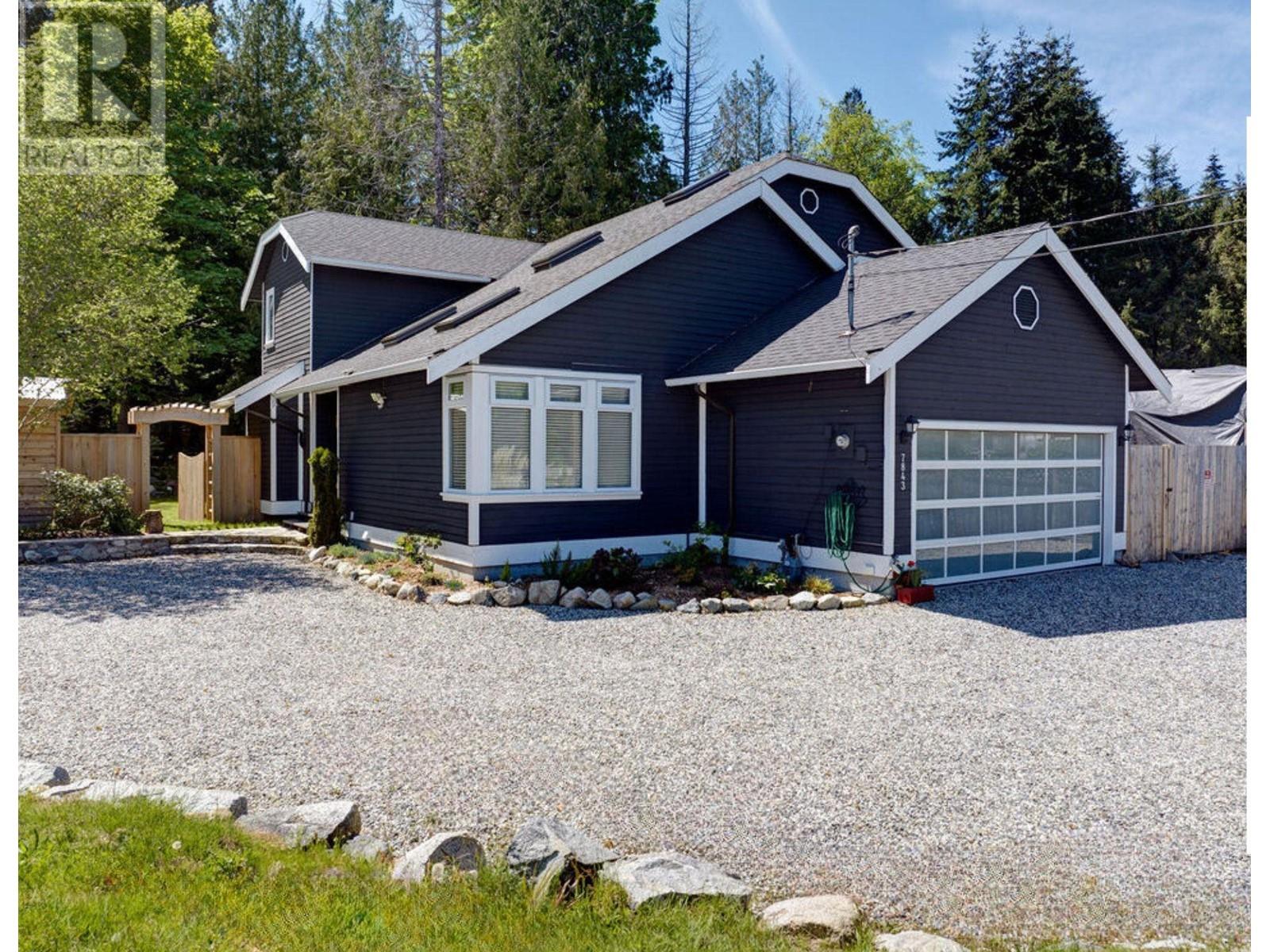 7843 EAGLE DRIVE, halfmoon bay, British Columbia
