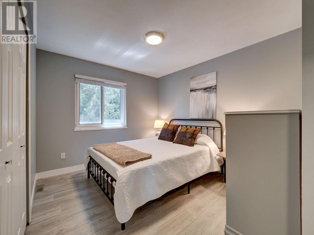 7843 Eagle Drive, Halfmoon Bay, British Columbia  V7Z 1A3 - Photo 15 - R2829742