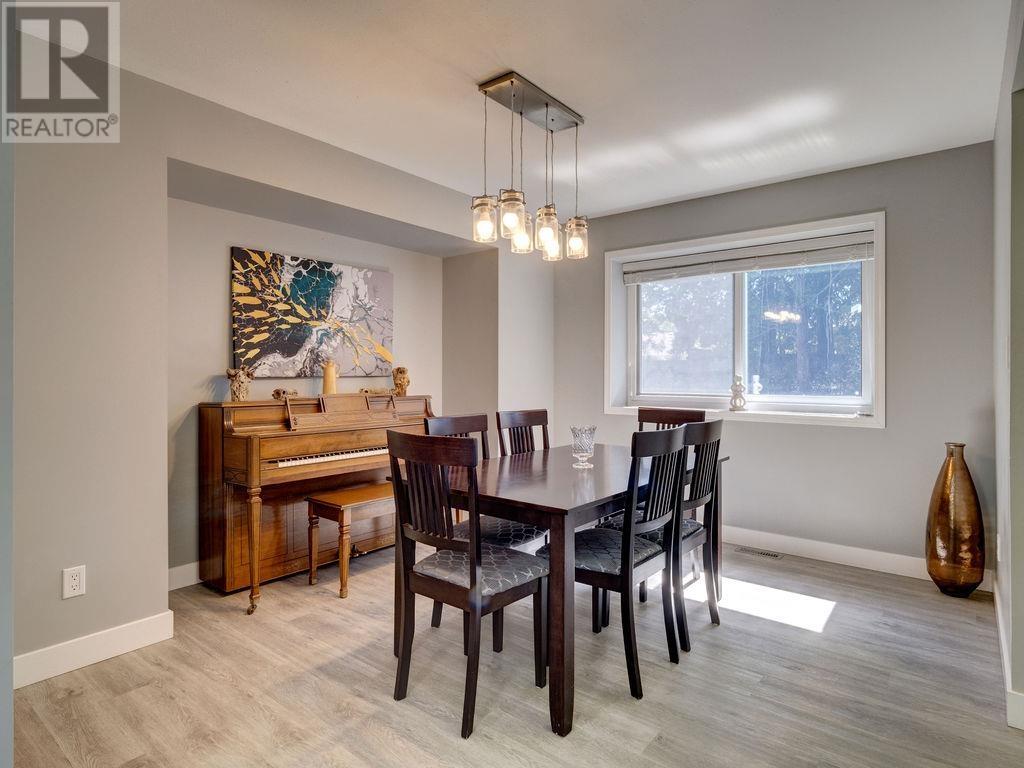 7843 Eagle Drive, Halfmoon Bay, British Columbia  V7Z 1A3 - Photo 5 - R2829742