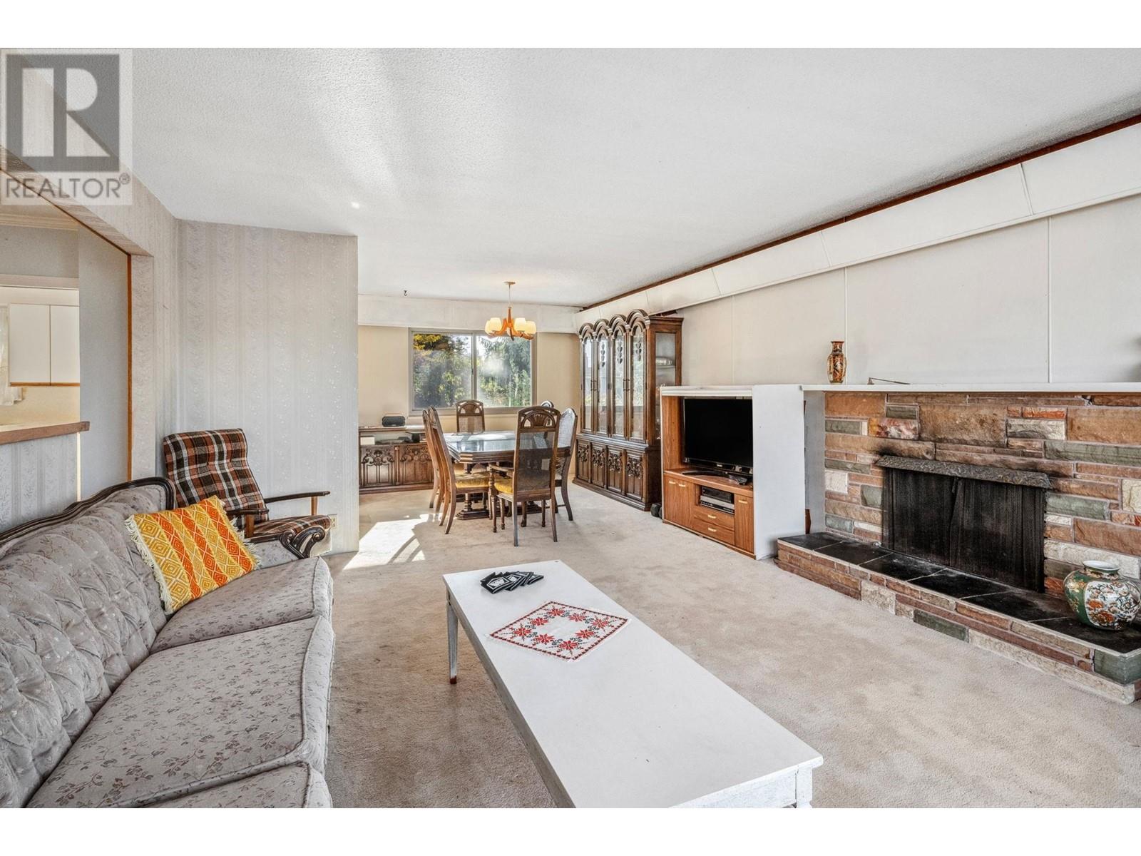 1840 Grover Avenue, Coquitlam, British Columbia  V3J 3G6 - Photo 4 - R2829424