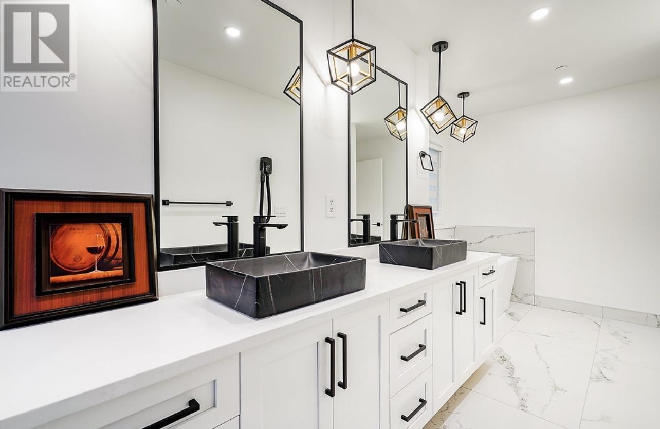 23700 131a Avenue, Maple Ridge, British Columbia  V4R 0J1 - Photo 6 - R2829749