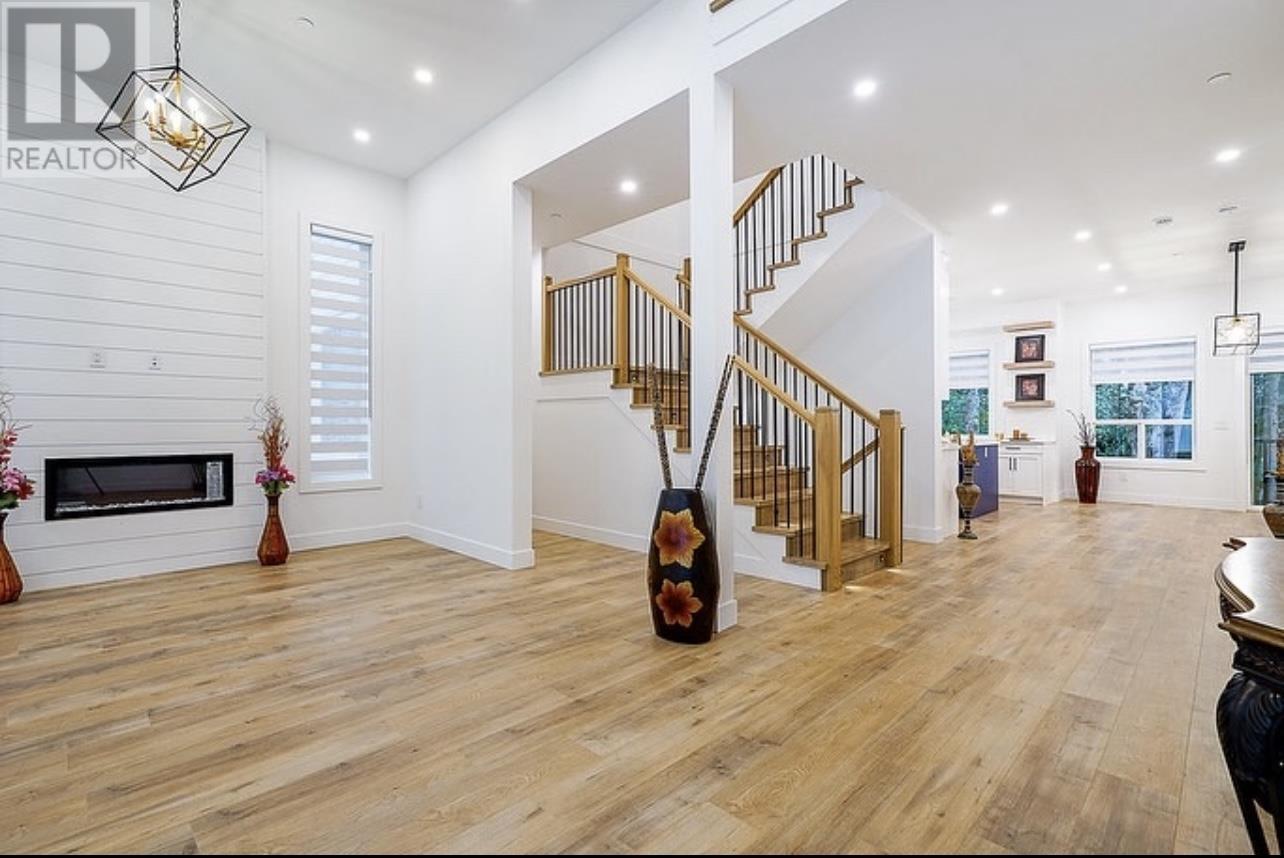 23700 131a Avenue, Maple Ridge, British Columbia  V4R 0J1 - Photo 3 - R2829749