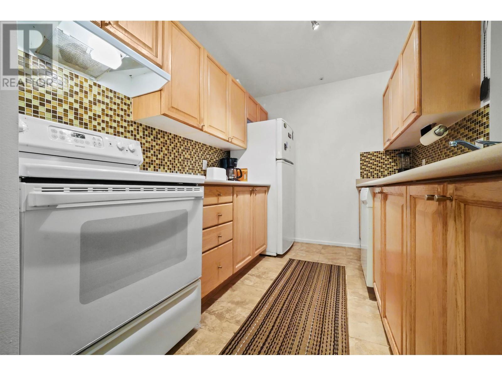 308 5577 Smith Avenue, Burnaby, British Columbia  V5H 2K7 - Photo 13 - R2804667