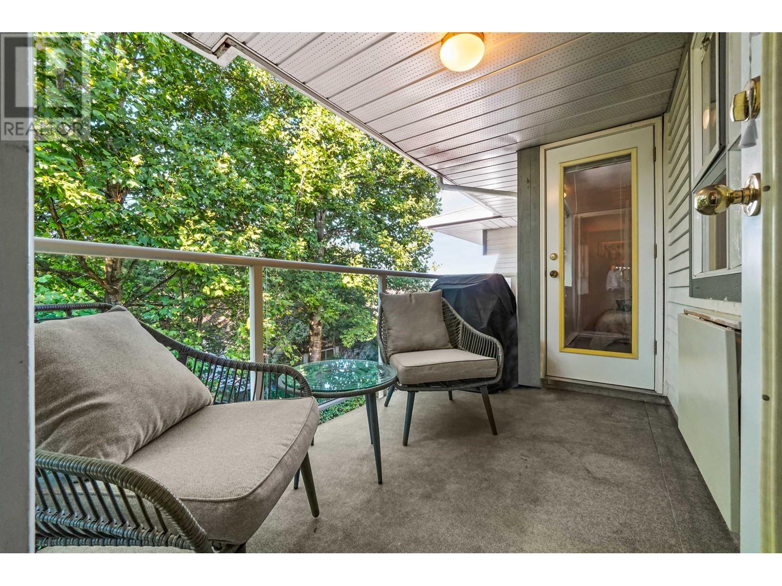 308 5577 Smith Avenue, Burnaby, British Columbia  V5H 2K7 - Photo 4 - R2804667