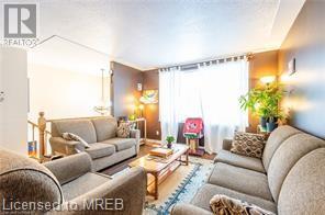 512 Havelock Drive, Waterloo, Ontario  N2L 4N7 - Photo 3 - 40508657