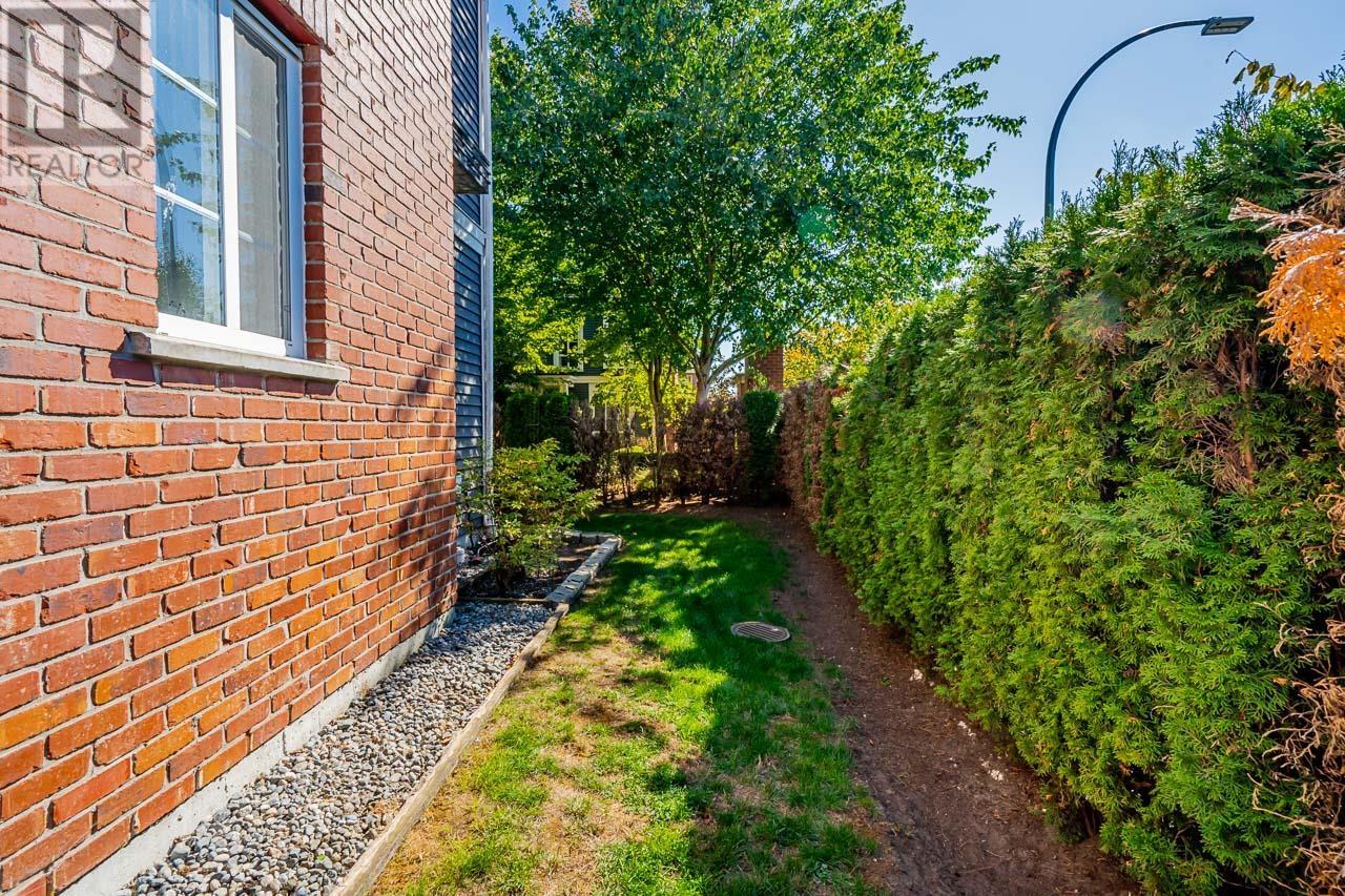 66 2428 Nile Gate, Port Coquitlam, British Columbia  V3B 0H6 - Photo 3 - R2819608