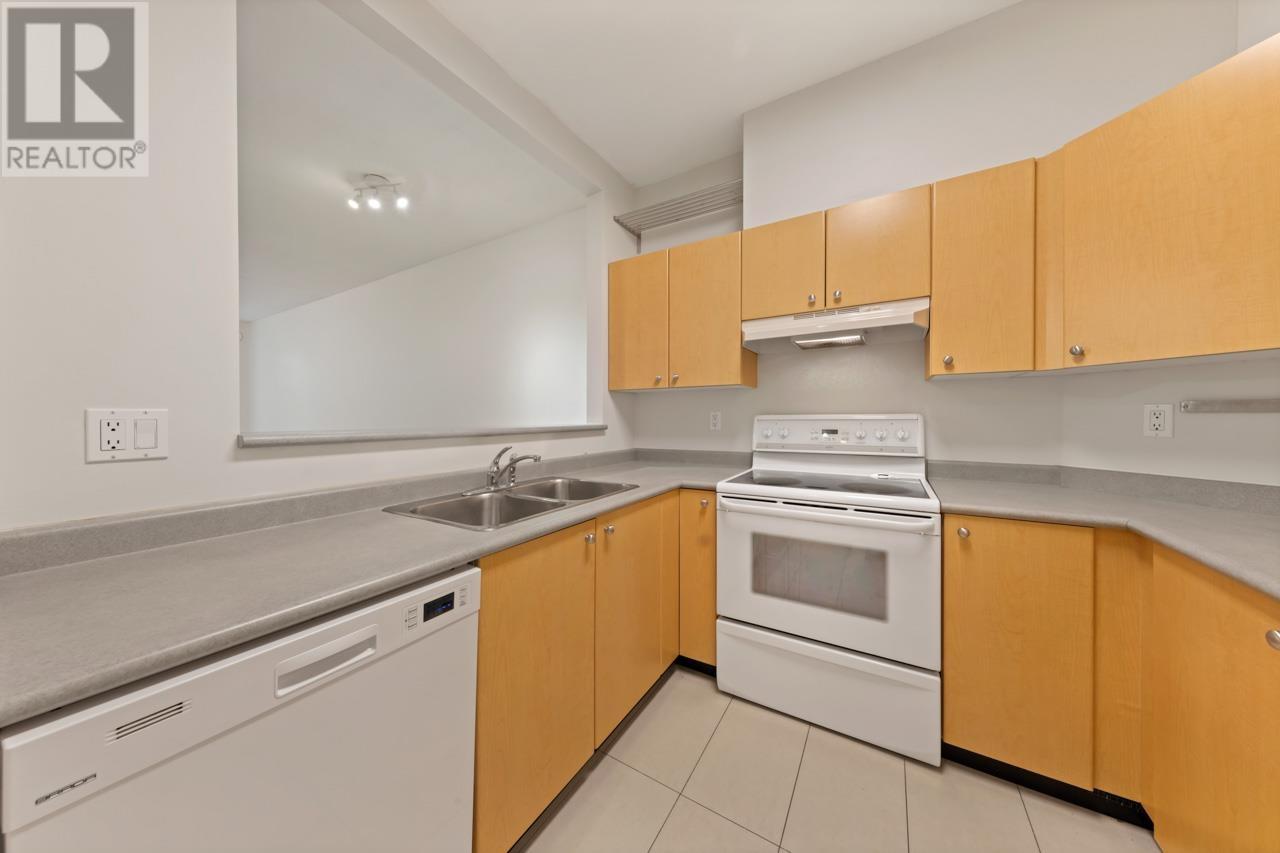 102 580 Twelfth Street, New Westminster, British Columbia  V3M 4H9 - Photo 12 - R2826962