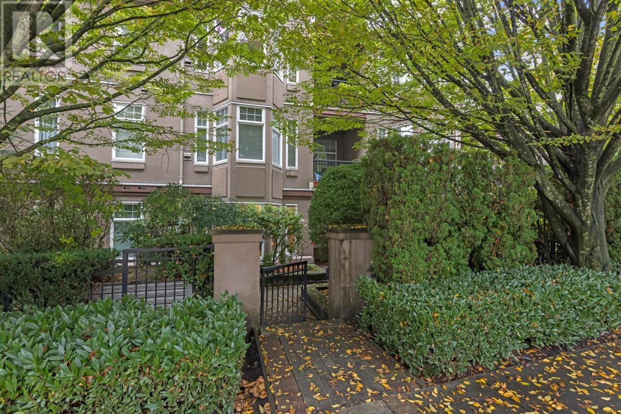 102 580 Twelfth Street, New Westminster, British Columbia  V3M 4H9 - Photo 3 - R2826962