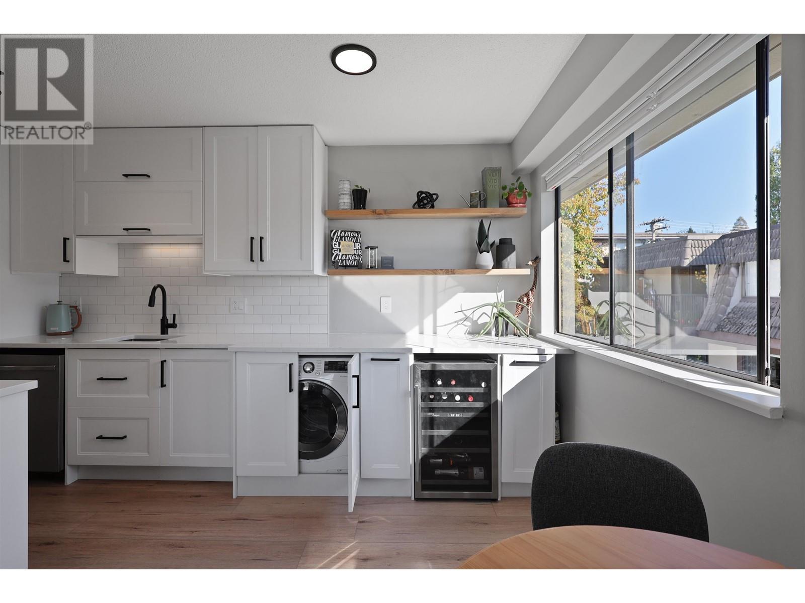 301 264 W 2nd Street, North Vancouver, British Columbia  V7M 1C8 - Photo 12 - R2829819