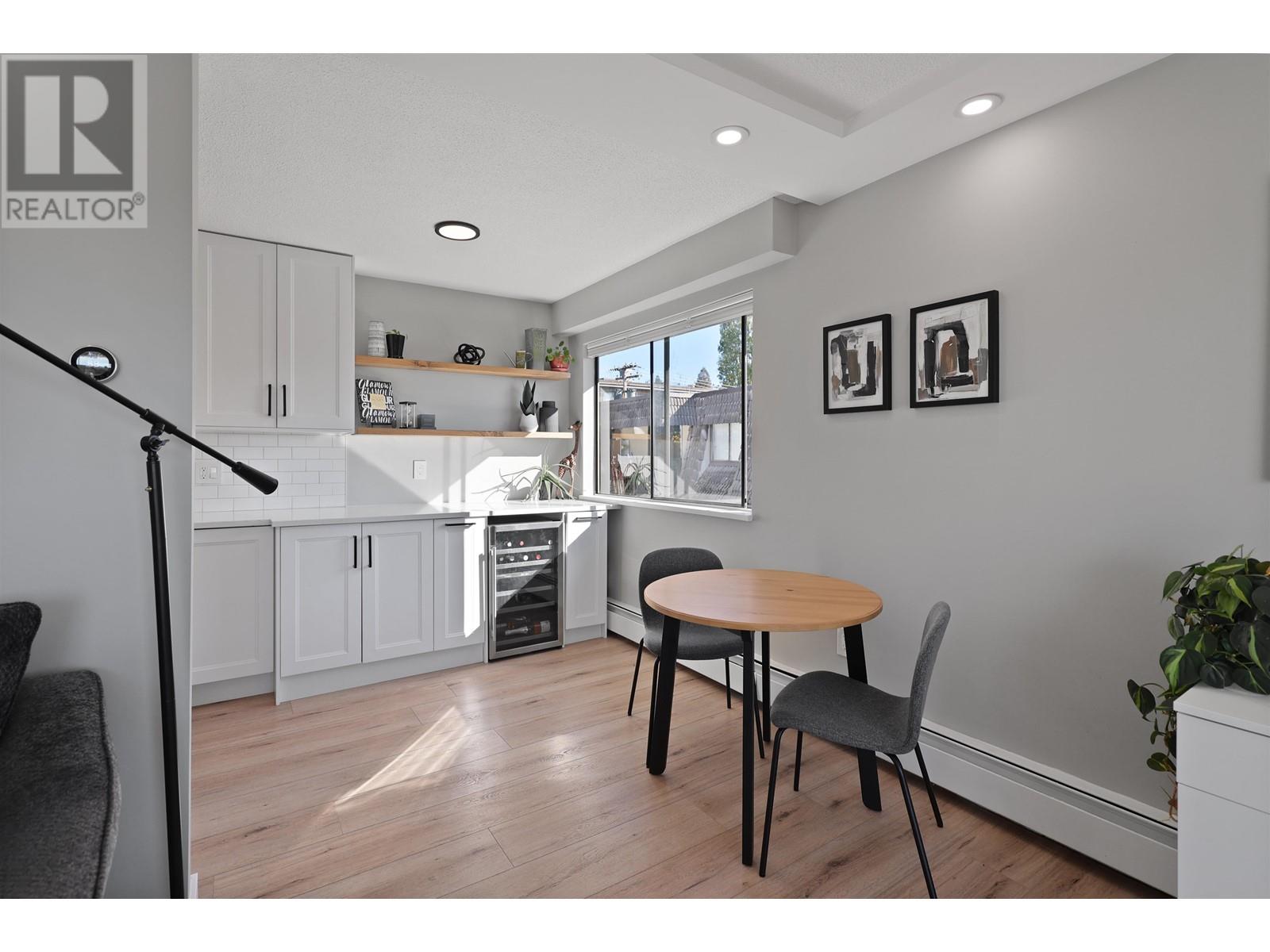 301 264 W 2nd Street, North Vancouver, British Columbia  V7M 1C8 - Photo 9 - R2829819