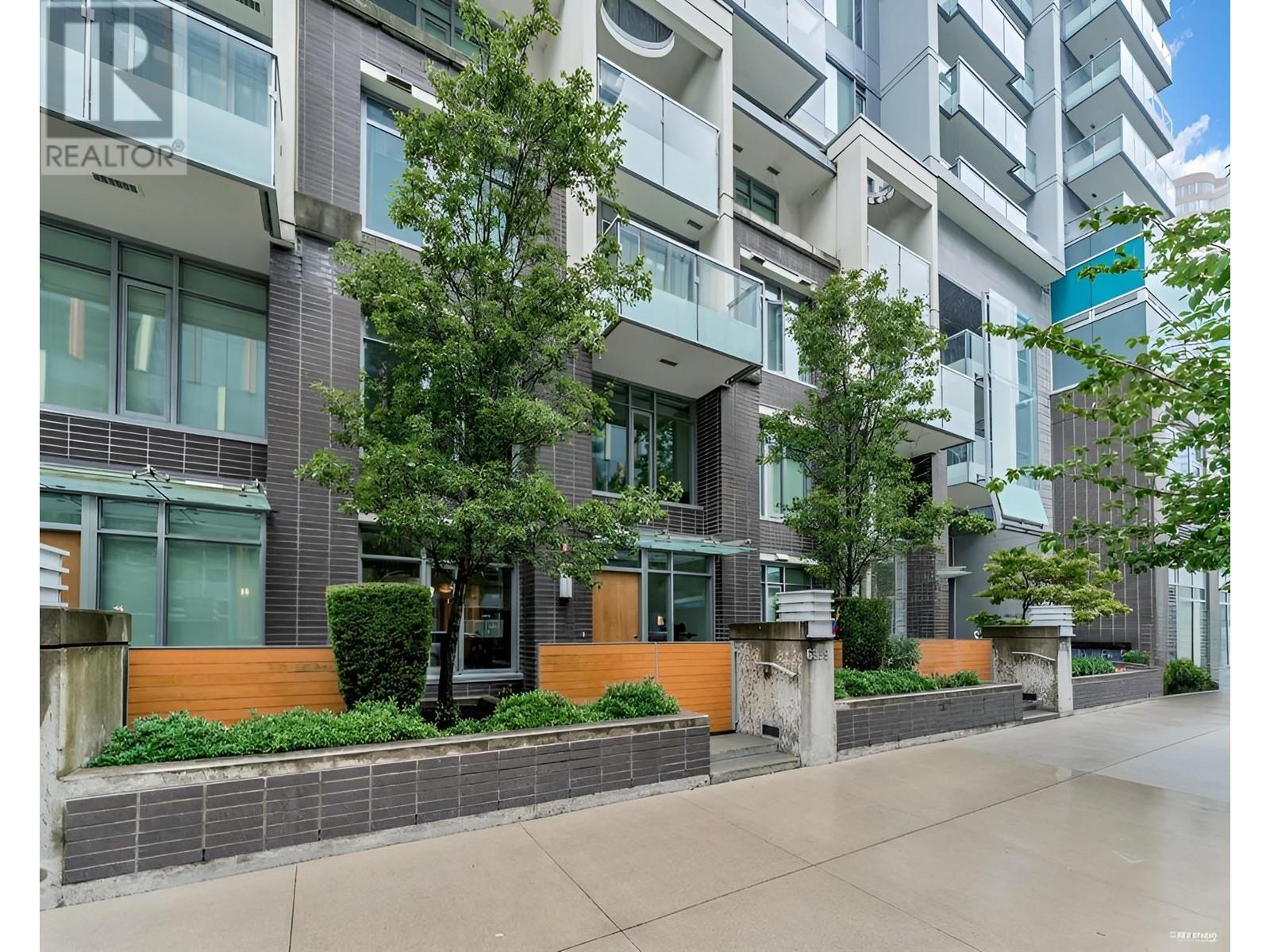 6339 Silver Avenue, Burnaby, British Columbia  V5H 0C3 - Photo 2 - R2829852