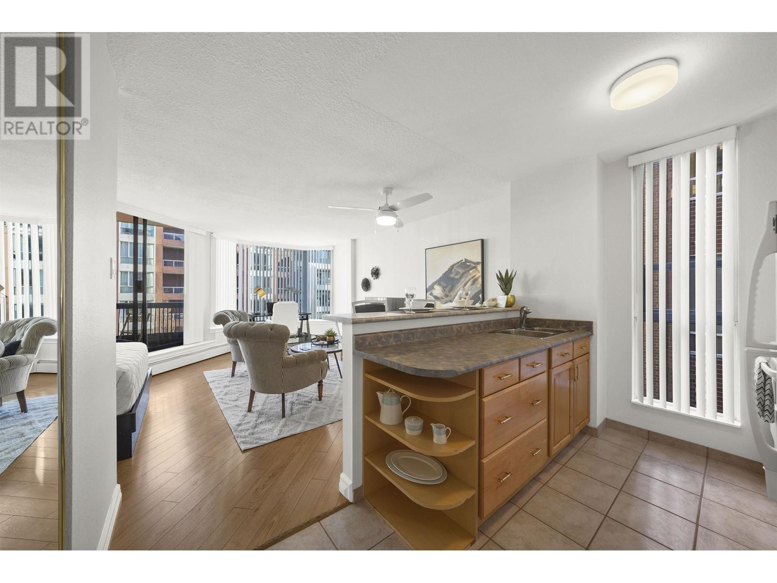 512 1333 Hornby Street, Vancouver, British Columbia  V6Z 2C1 - Photo 2 - R2829854