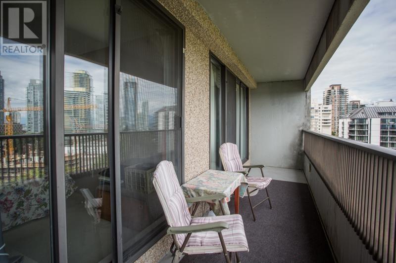 4194 Maywood Street, Burnaby, British Columbia  V5H 4E9 - Photo 18 - R2829857