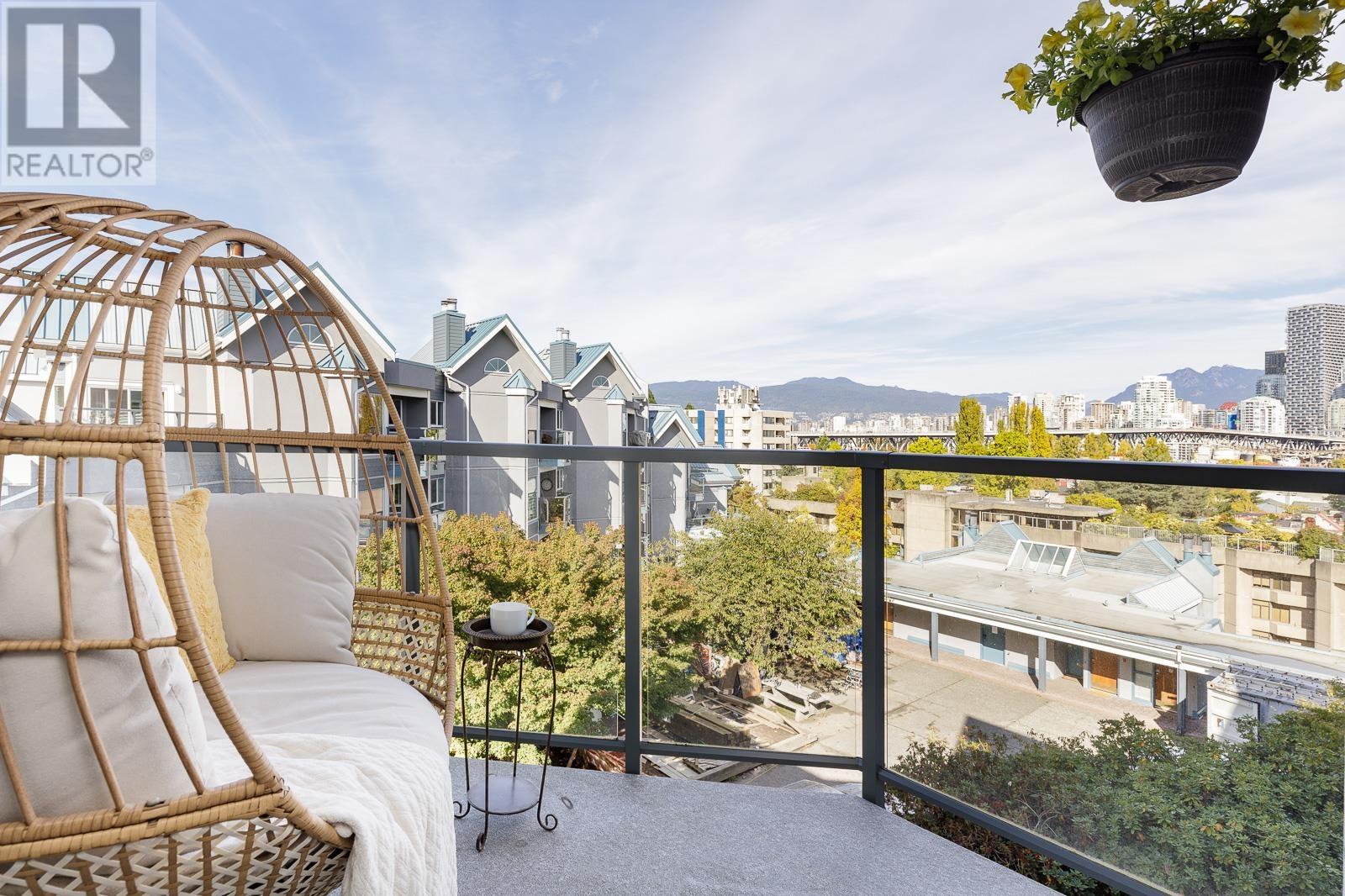 401 1345 W 4th Avenue, Vancouver, British Columbia  V6H 3Y8 - Photo 3 - R2829864