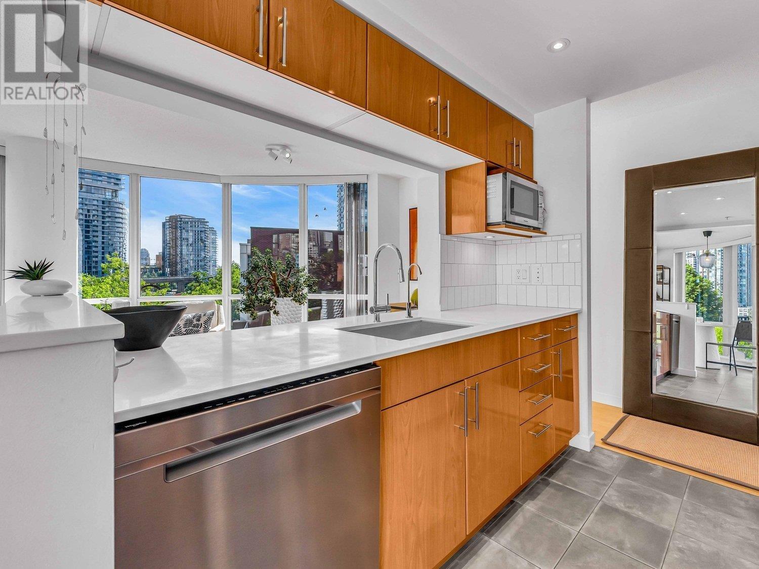 506 193 Aquarius Mews, Vancouver, British Columbia  V6Z 2Z2 - Photo 7 - R2829865