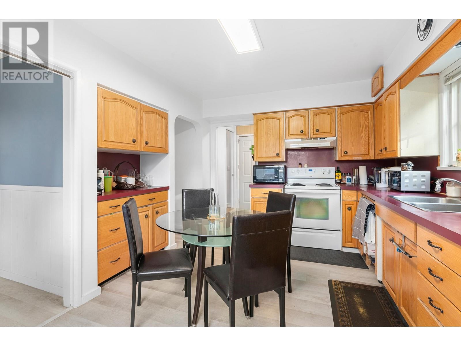 6220 Canada Way, Burnaby, British Columbia  V5E 3P2 - Photo 10 - R2829798