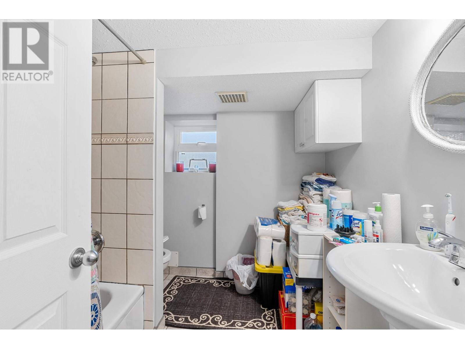 6220 Canada Way, Burnaby, British Columbia  V5E 3P2 - Photo 19 - R2829798