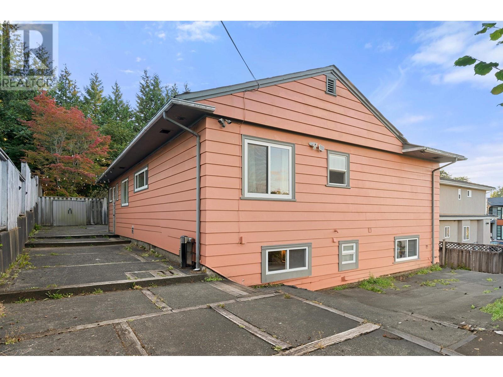 6220 Canada Way, Burnaby, British Columbia  V5E 3P2 - Photo 34 - R2829798