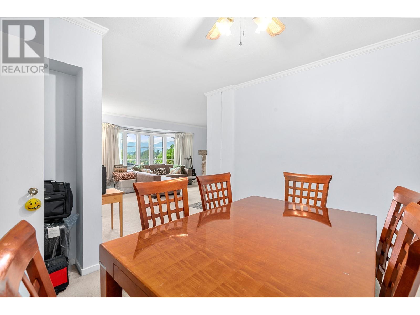 6220 Canada Way, Burnaby, British Columbia  V5E 3P2 - Photo 6 - R2829798