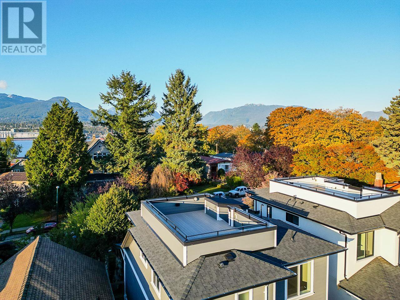 2452 Trinity Street, Vancouver, British Columbia  V5K 1E1 - Photo 2 - R2829800
