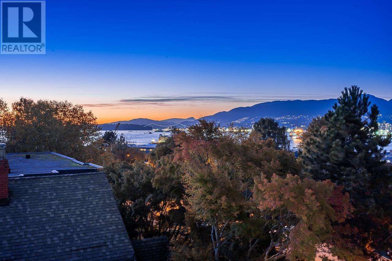 2452 Trinity Street, Vancouver, British Columbia  V5K 1E1 - Photo 4 - R2829800
