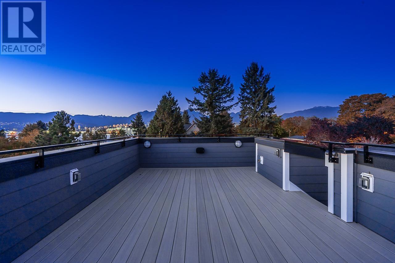 2452 Trinity Street, Vancouver, British Columbia  V5K 1E1 - Photo 6 - R2829800